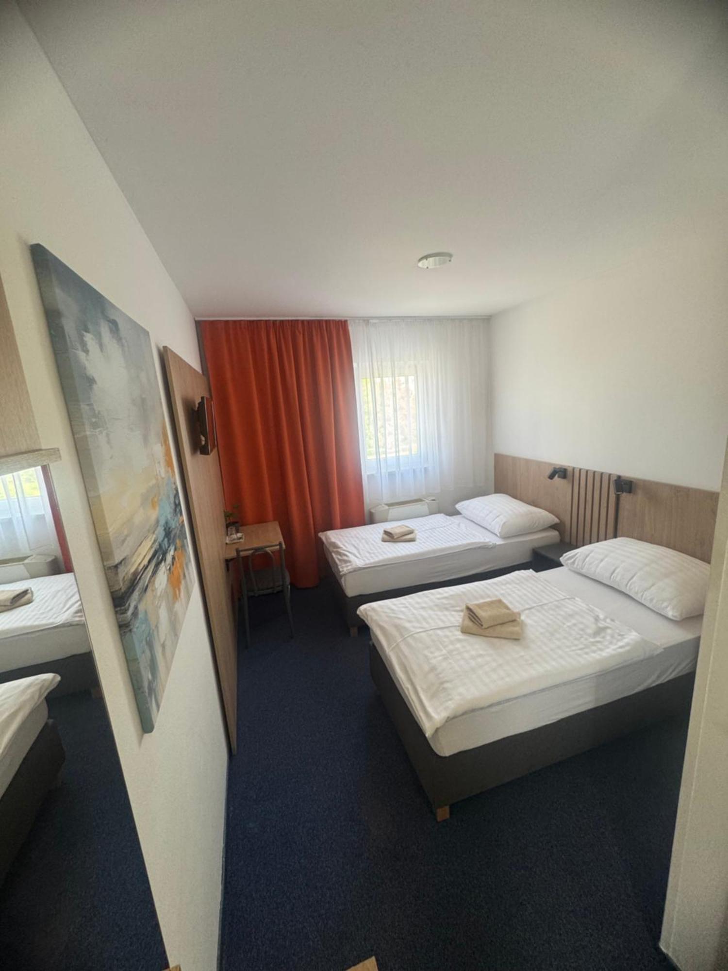 Hotel Remy Bratislava Dış mekan fotoğraf