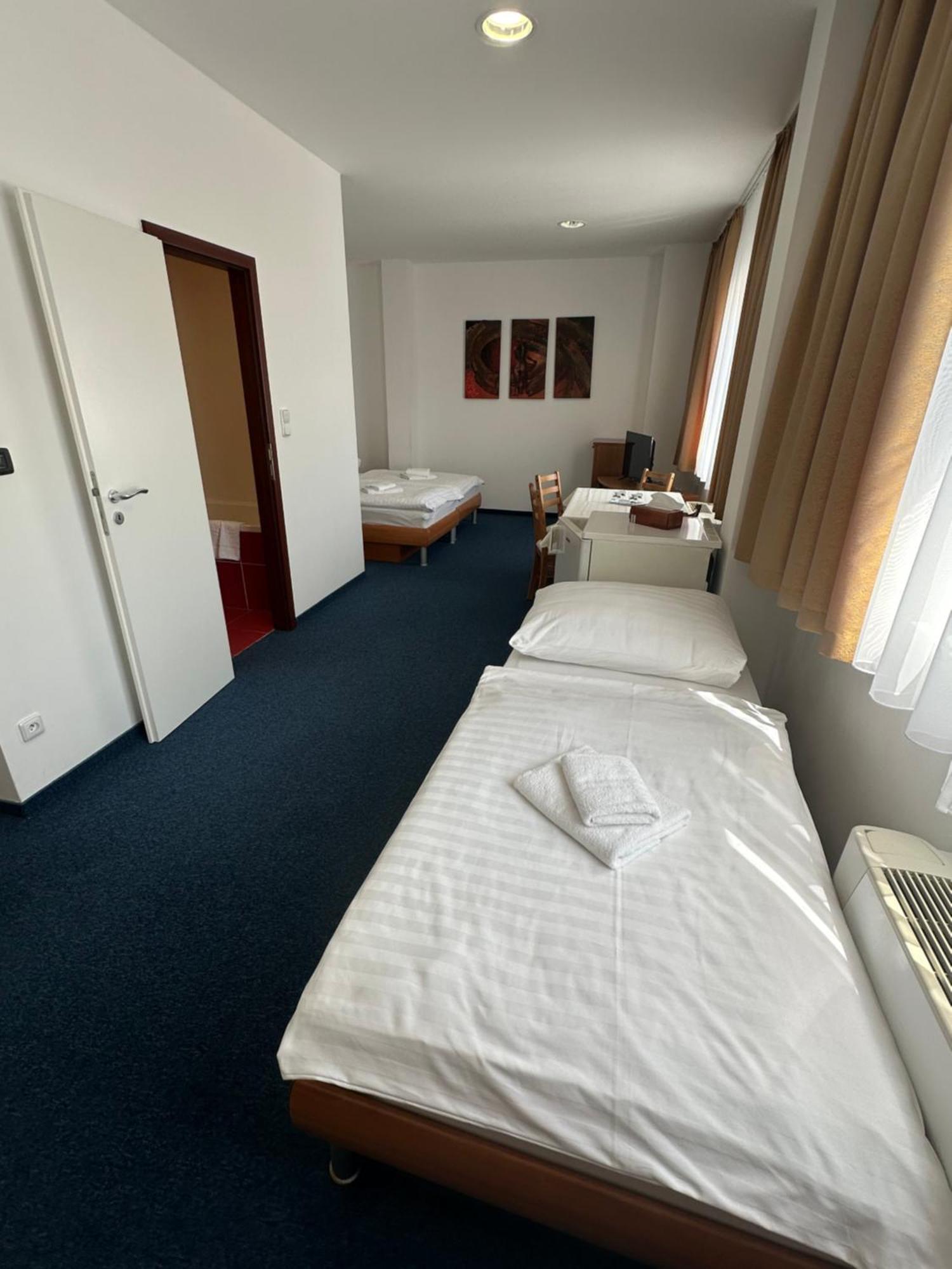 Hotel Remy Bratislava Dış mekan fotoğraf